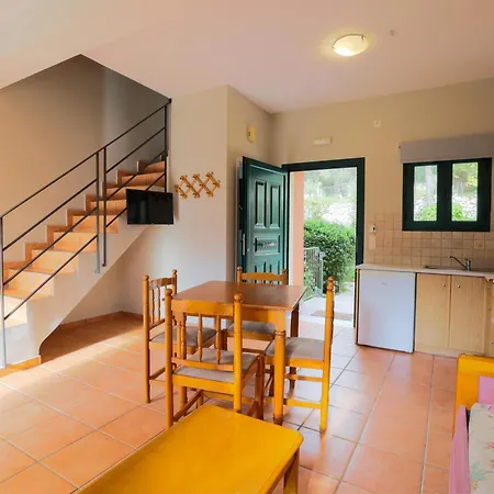 Vivi's Apartment *